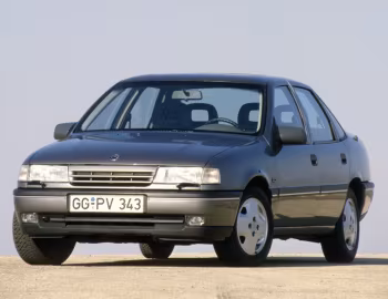 Opel Vectra CD 2.0i Sedan (A) '1988–92