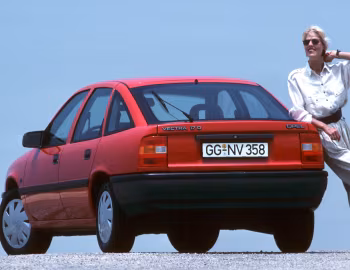 Opel Vectra GL Hatchback (A) '1989–92