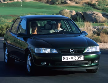 Opel Vectra CDX Sedan (B) '10.1995–11.1998