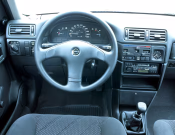 Panel frontal Opel Vectra GT Hatchback (A) '09.1992–02.1994