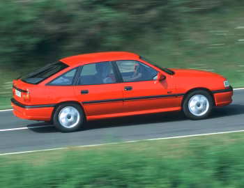 Opel Vectra GT Hatchback (A) '09.1992–02.1994
