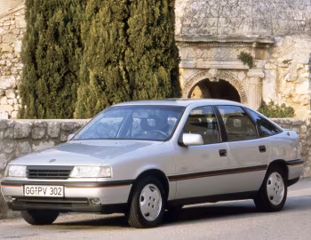 Opel Vectra GT Hatchback (A) '1989–92