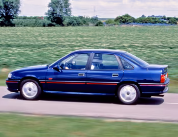 Opel Vectra GT Sedan (A) '1992–94