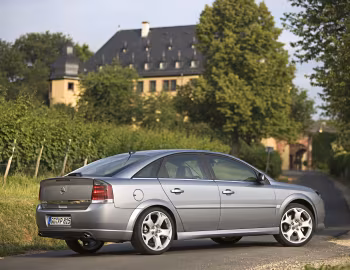 Opel Vectra GTS (C) '2005–08