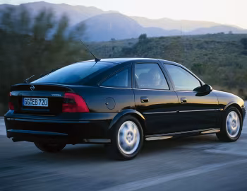Opel Vectra Hatchback (B) '1999–2002