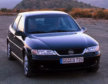 Opel Vectra Hatchback (B) '1999–2002