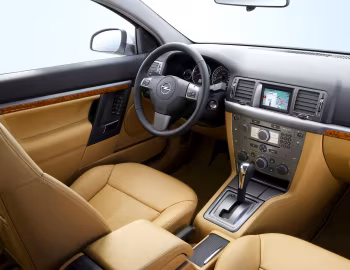 Panel frontal Opel Vectra Sedan (C) '2005–08