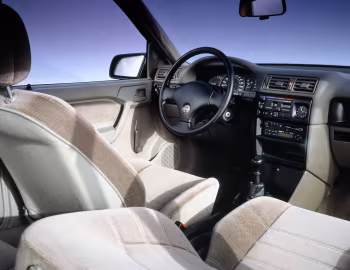 Interior Opel Vectra CD Sedan (A) '1988–92