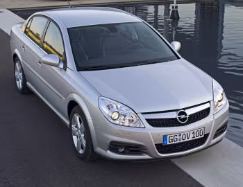 Opel Vectra Sedan (C) '2005–08
