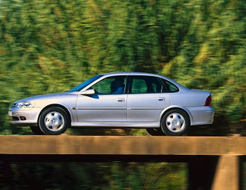 Opel Vectra Sedan (B) '1999–2002