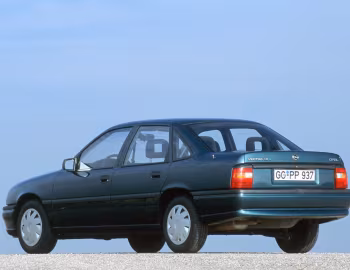 Opel Vectra 1.6i Eco Sedan (A) '08–10.1993