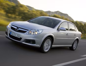 Opel Vectra Sedan (C) '2005–08