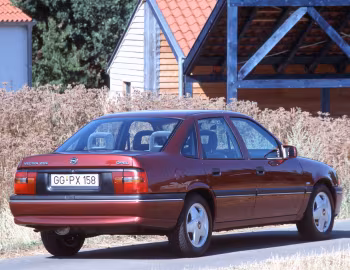 Opel Vectra 2.0i CDX Sedan (A) '03.1994–07.1995