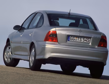 Opel Vectra Sedan (B) '1999–2002