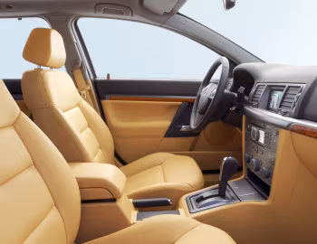 Interior Opel Vectra Sedan (C) '2005–08