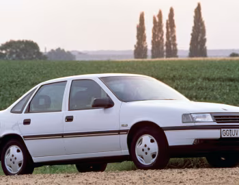 Opel Vectra GLS Sedan (A) '1988–92