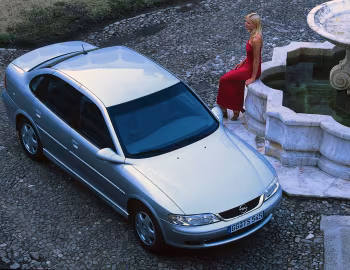 Opel Vectra Sedan (B) '1999–2002