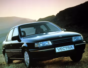 Opel Vectra GLS Sedan (A) '1988–92