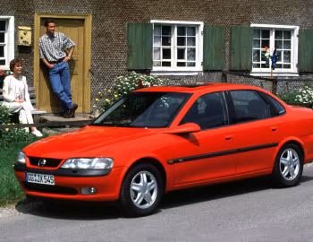 Opel Vectra 2.5 V6 CD Sedan (B) '10.1995–11.1998
