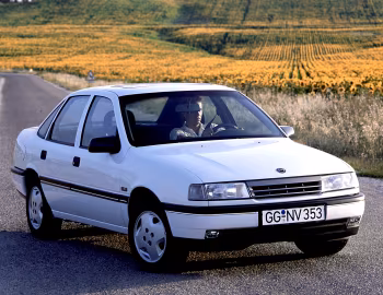 Opel Vectra GLS Sedan (A) '1988–92