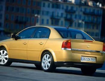 Opel Vectra Sedan 2.2 (C) '04.2002–03.2004