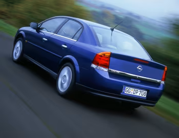 Opel Vectra Sedan 2.2 (C) '04.2002–03.2004