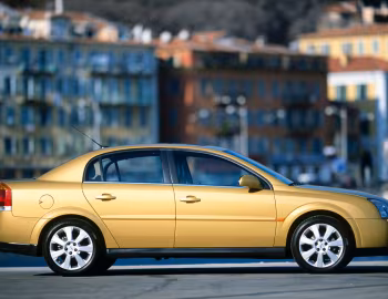 Opel Vectra Sedan 2.2 (C) '04.2002–03.2004