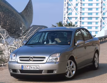 Opel Vectra Sedan 2.2 DTI (C) '04.2002–11.2004