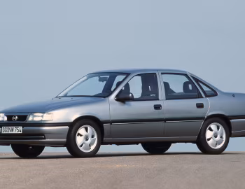 Opel Vectra V6 Sedan (A) '1993–95