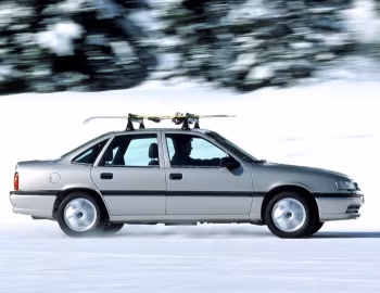Opel Vectra V6 Sedan (A) '1993–95