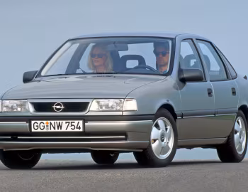 Opel Vectra V6 Sedan (A) '1993–95