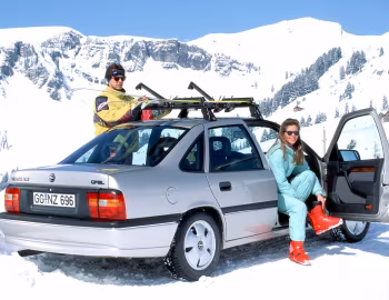 Opel Vectra V6 Sedan (A) '1993–95