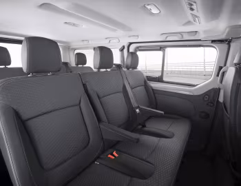 Interior Opel Vivaro Combi+ '2017–19