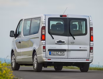 Opel Vivaro Combi BiTurbo mit langem Radstand '2014–19
