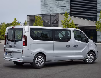 Opel Vivaro Combi BiTurbo mit langem Radstand '2014–19