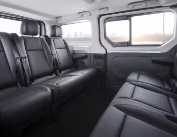 Interior Opel Vivaro Tourer BiTurbo '2017–19