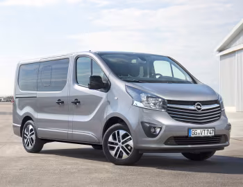 Opel Vivaro Tourer BiTurbo '2017–19