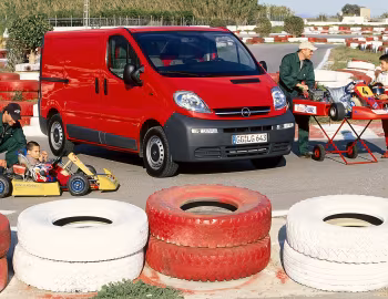 Opel Vivaro 2700 1.9 DI Life Kastenwagen '03.2001–08.2006