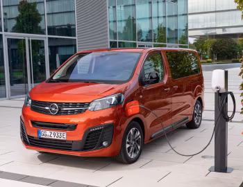 Opel Zafira-e Life Medium [Worldwide] '2020–23