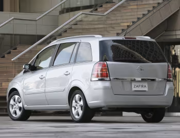 Opel Zafira 2.2 Sport [Japan] (B) '01–12.2006