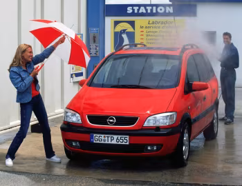 Opel Zafira 2.0 DI 16 (A) '02.1999–06.2000