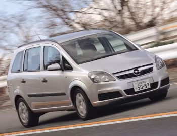 Opel Zafira 2.2 CD [Japan] (B) '01–12.2006