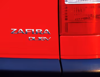Opel Zafira 2.0 DI 16 (A) '02.1999–06.2000