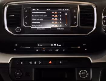 Interior Opel Zafira Life Large [South Africa] '2022–pr.