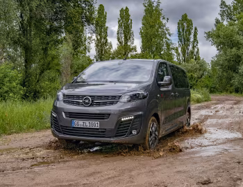 Opel Zafira Life 4×4 [Worldwide] '2019–23