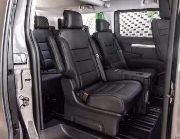 Interior Opel Zafira Life Large [South Africa] '2022–pr.