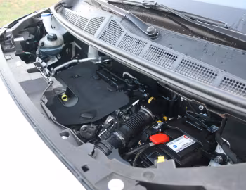 Bajo el capó Opel Zafira Life Small [Worldwide] '2019–23