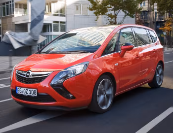 Opel Zafira Tourer BiTurbo (C) '2012–16