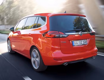 Opel Zafira Tourer BiTurbo (C) '2012–16