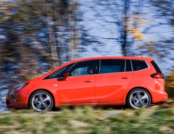 Opel Zafira Tourer BiTurbo (C) '2012–16